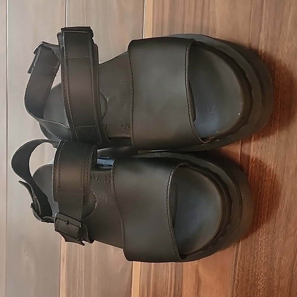 Dr. Martins, Voss Black Sandals with Adjustable Straps, Size 8 - Picture 4 of 6